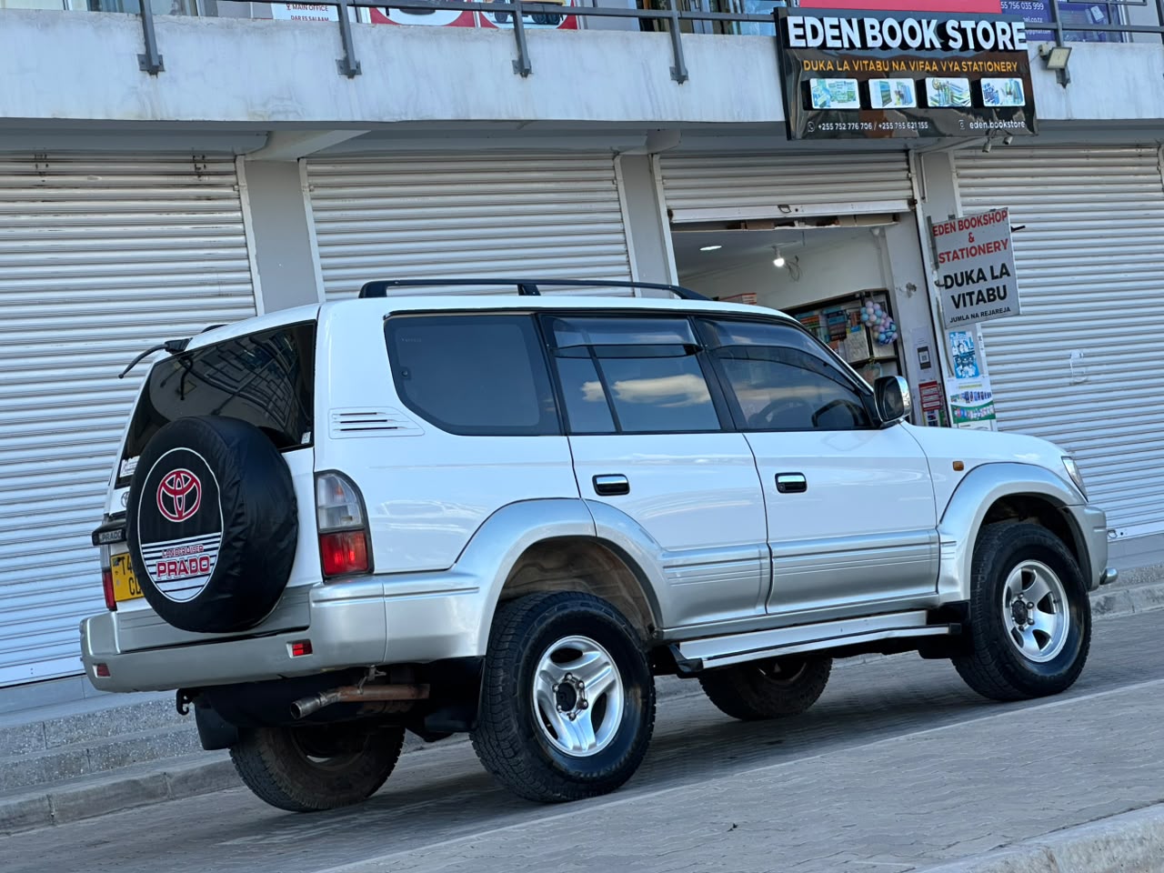 LAND CRUISER PRADO thumbnail 6